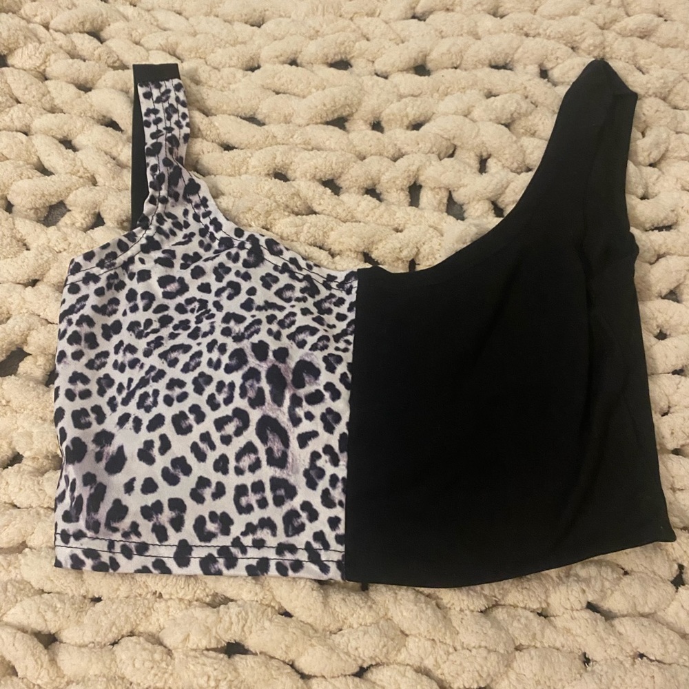 womens crop top